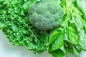 Green,Vegetable,Of,Kale,,Spinach,,Broccoli,On,White,Background,,Top
